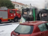 اندلاع حريق داخل حافلة بمدينة حيفا