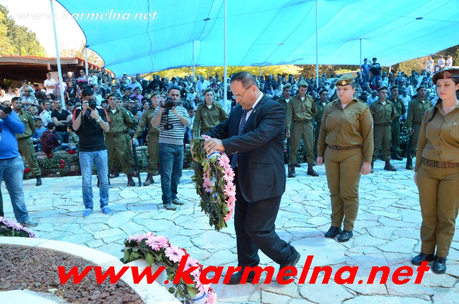 טכס הזיכרון לחללי העדה בבית הקברות הצבאי