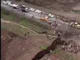 فيديو  :زلزال يشقّ إفريقيا نصفين